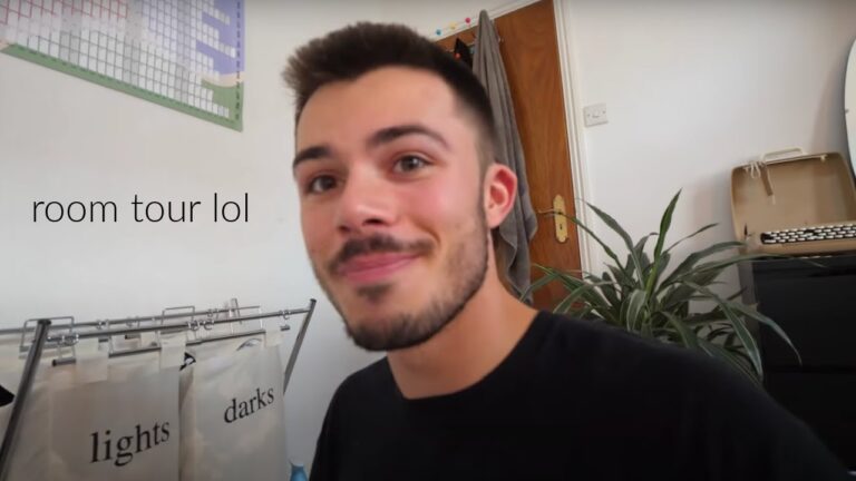 JPlondon room and desk tour 📚 (big book nerd)JP-…